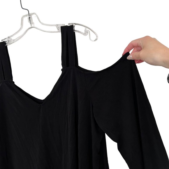 Torrid Black Long Sleeve Cold Shoulder Blouse Sz 2X - Picture 2 of 6